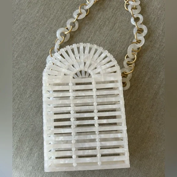 cult gaia Ark Phone Crossbody in Pearl - Picture 4 of 4